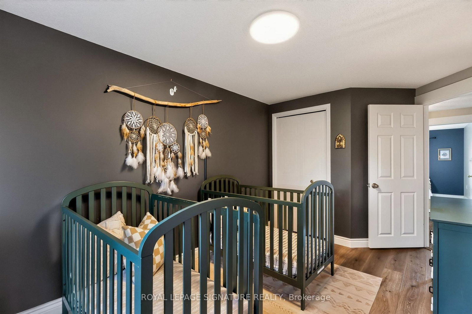 1373 Treeland Street • Burlington, ON photo 14