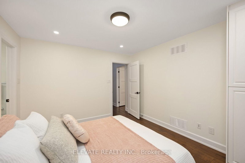 2059 Shawanaga Mississauga,ON L5H 3Z3 — Photo 25