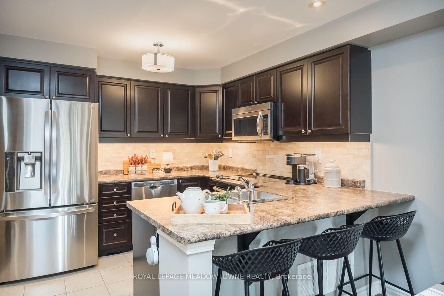 275 Eves Gate • Milton, ON photo 14
