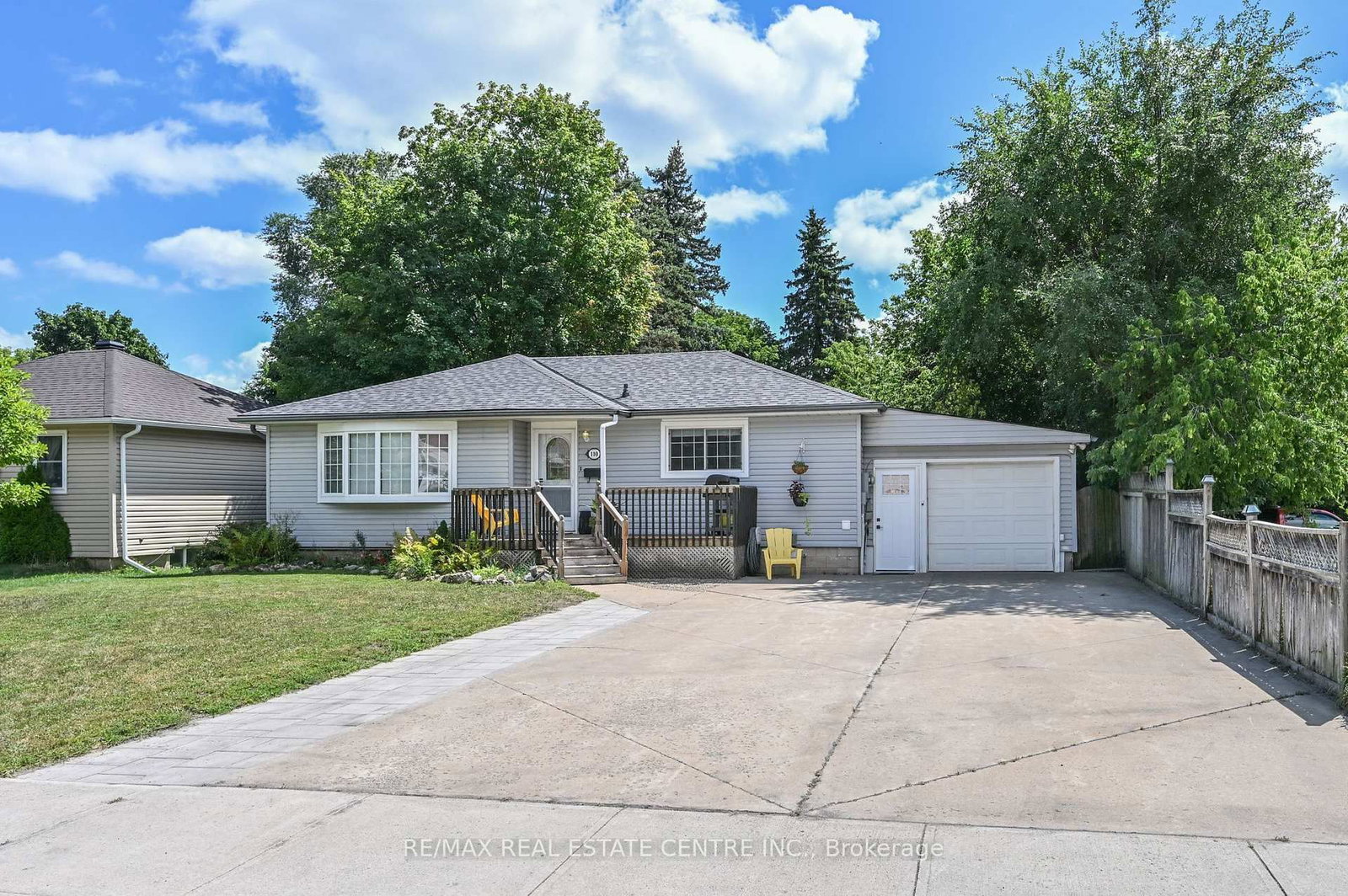 110 John Street • Halton Hills, ON photo 1