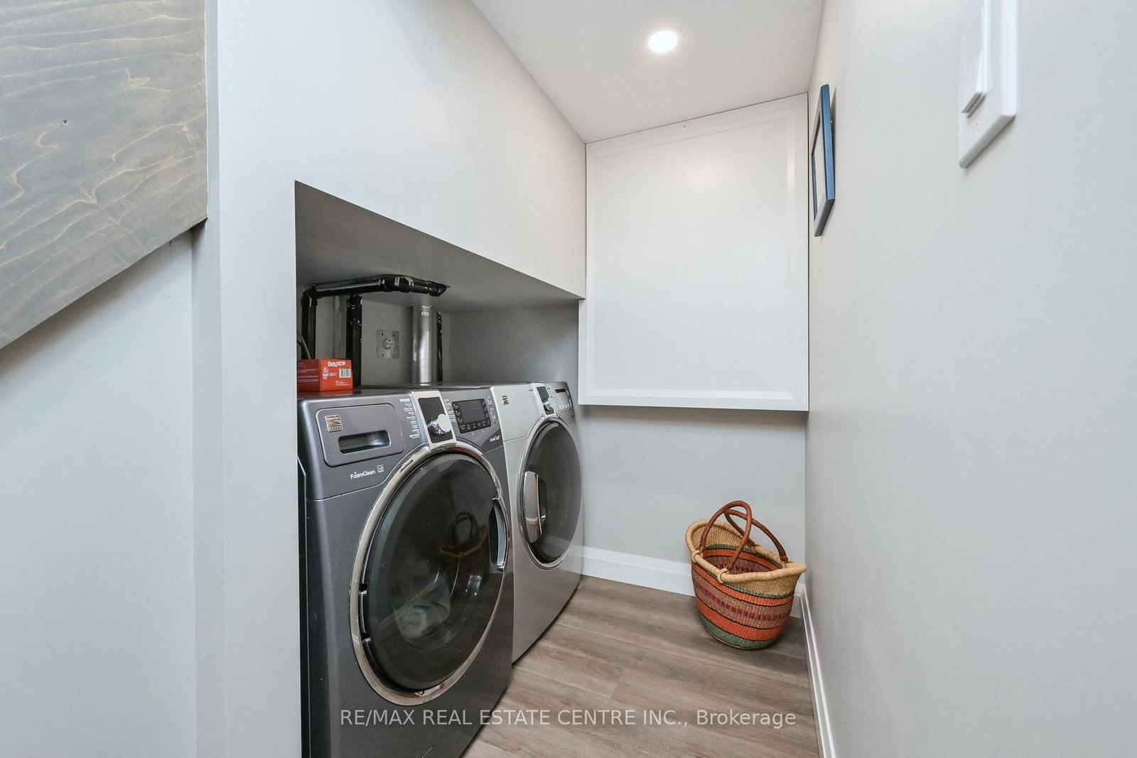 110 John Street • Halton Hills, ON photo 25
