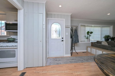 110 John Street • Halton Hills, ON photo 4