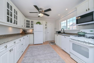 110 John Street • Halton Hills, ON photo 5