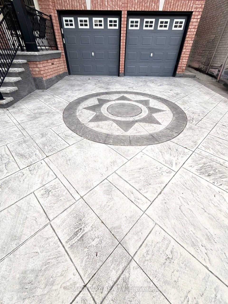 4 Blazing Star Drive • Brampton, ON photo 6