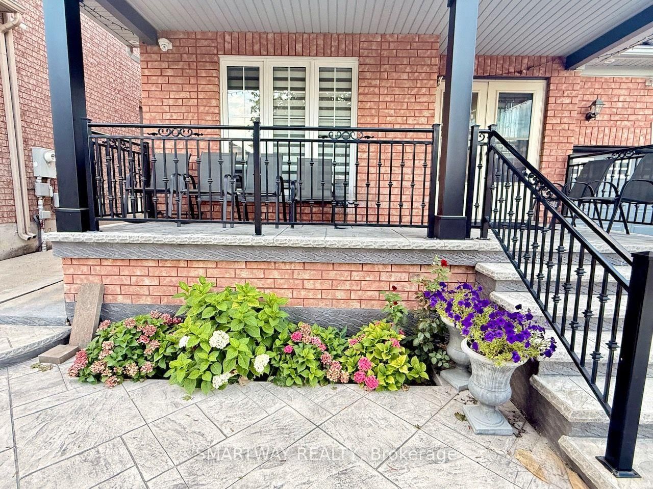 4 Blazing Star Drive • Brampton, ON photo 9