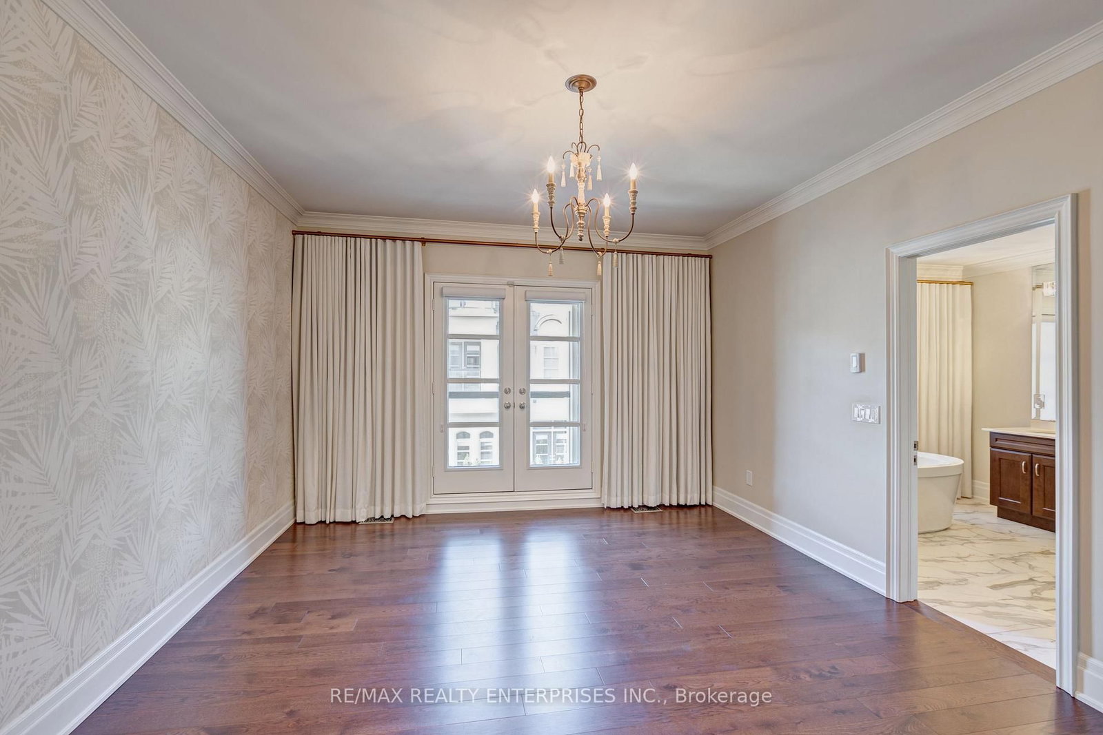 287 Rebecca Oakville,ON L6K 0G9 — Photo 12