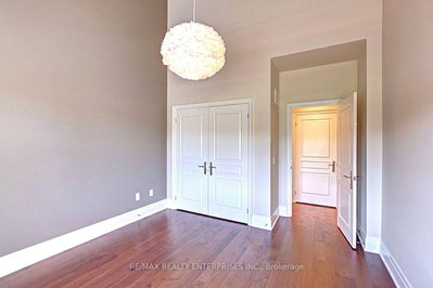 287 Rebecca Oakville,ON L6K 0G9 — Photo 17