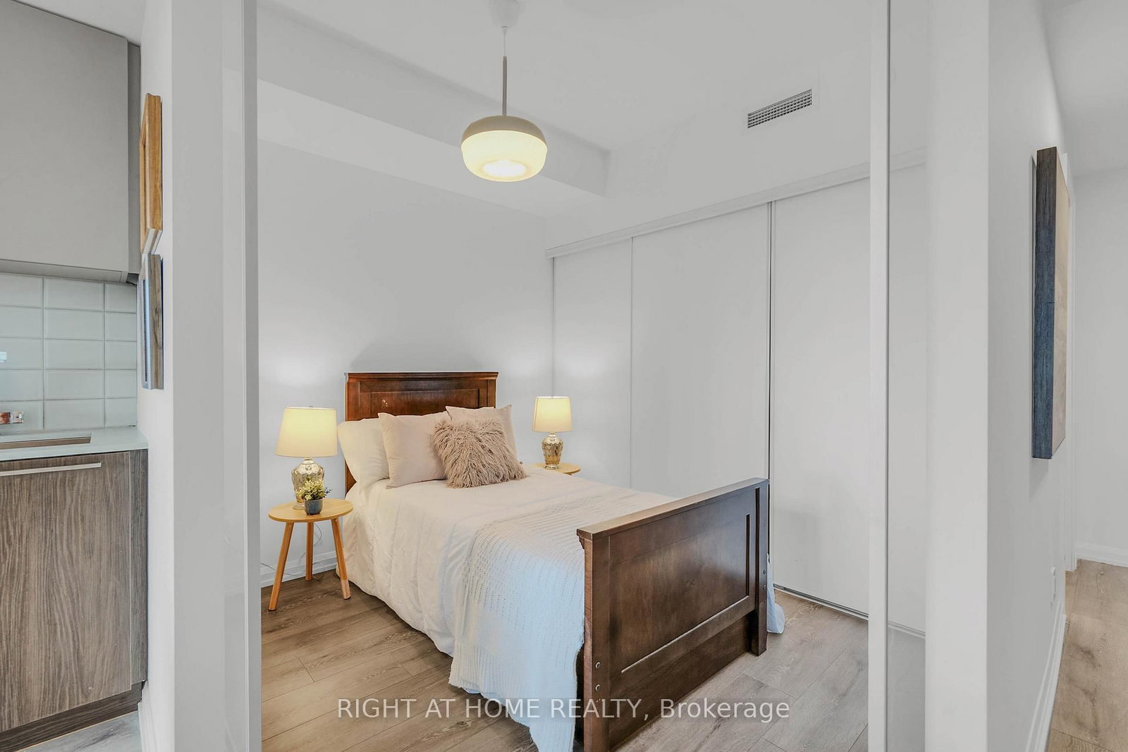 4208 Dundas Street W • #414 • Toronto, ON photo 20