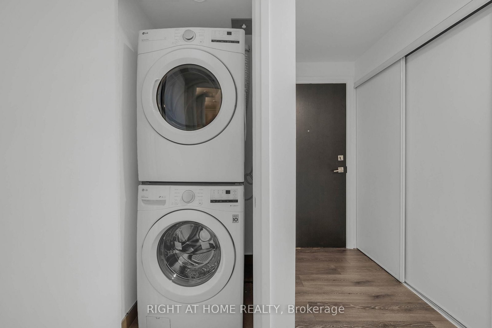 4208 Dundas Street W • #414 • Toronto, ON photo 23