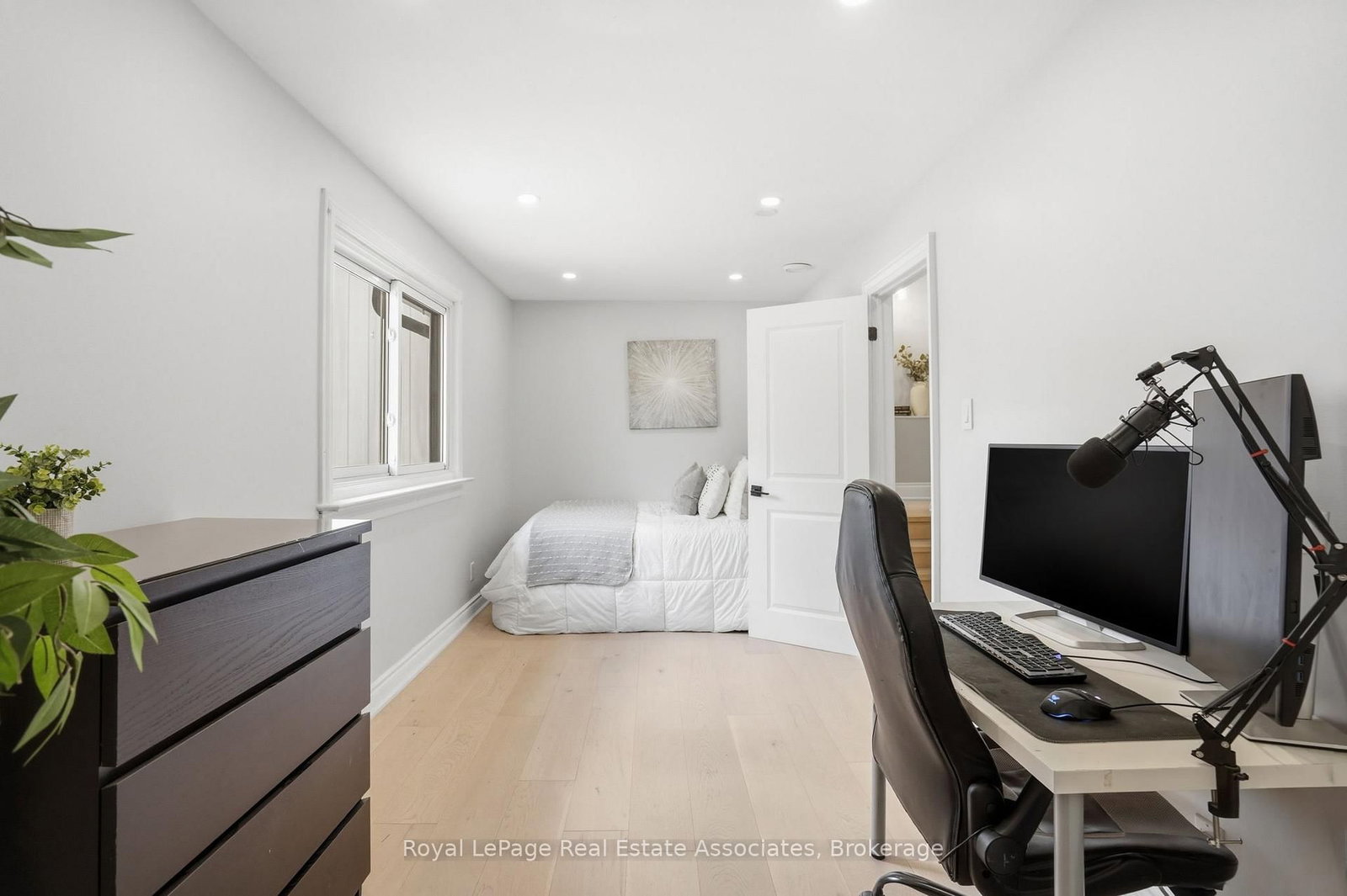 161 Mill Street • Halton Hills, ON photo 35
