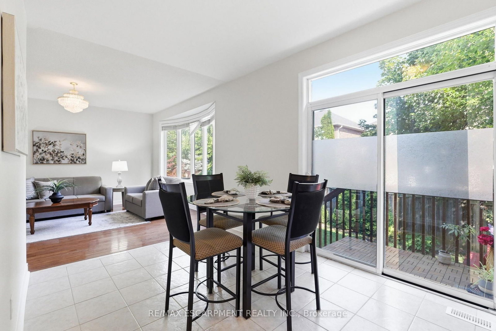 2241 Glazebrook Circle • Oakville, ON photo 16