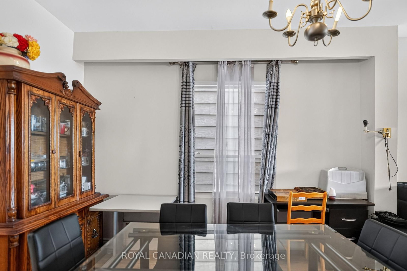 2538 St Clair Avenue W • Toronto, ON photo 14