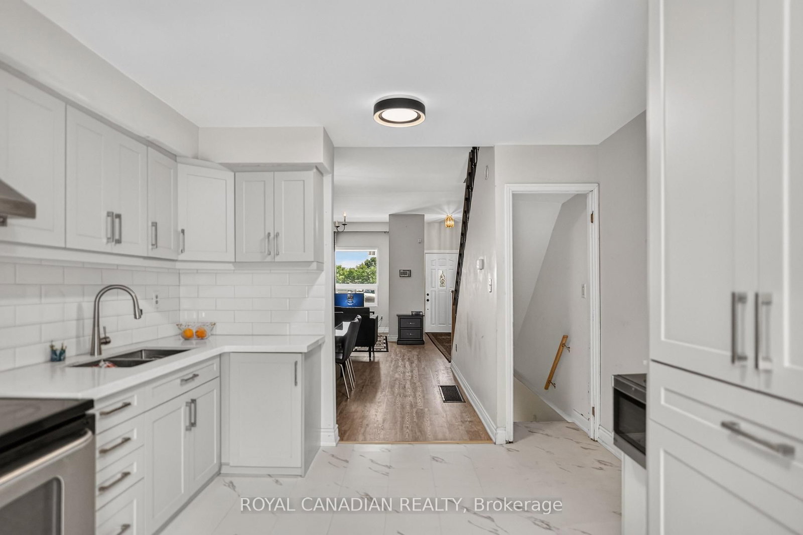 2538 St Clair Avenue W • Toronto, ON photo 20