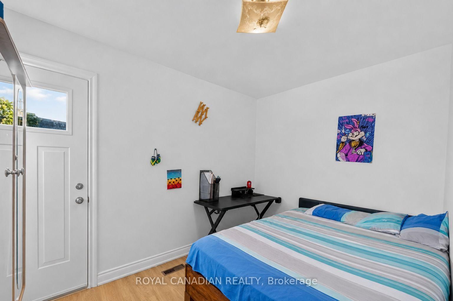 2538 St Clair Avenue W • Toronto, ON photo 27