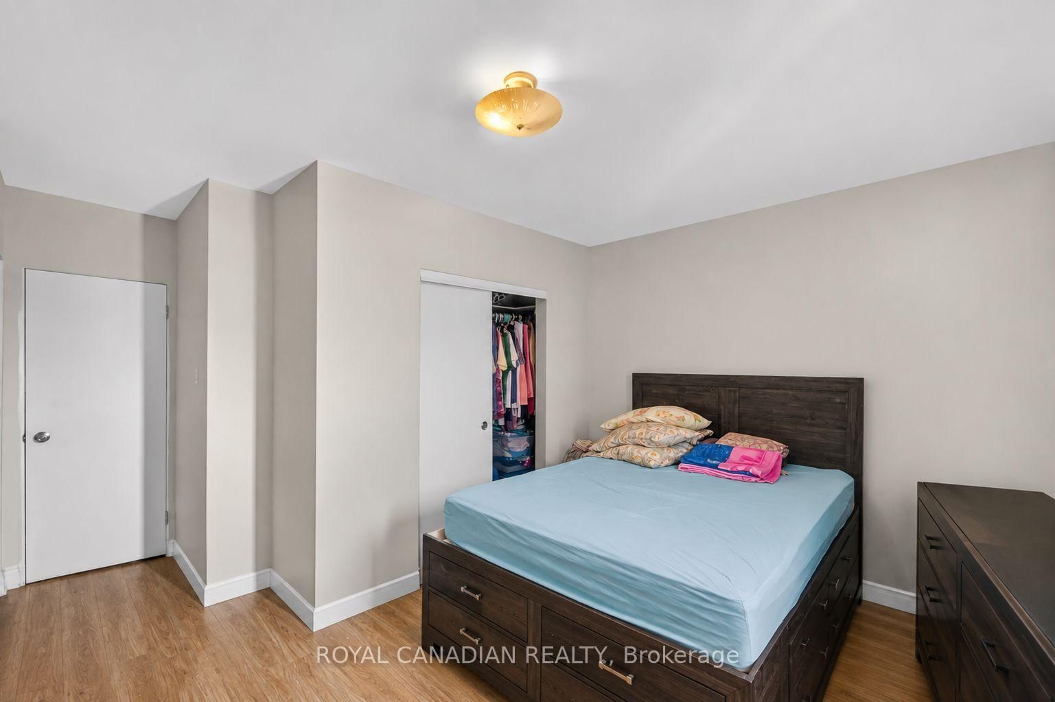 2538 St Clair Avenue W • Toronto, ON photo 31