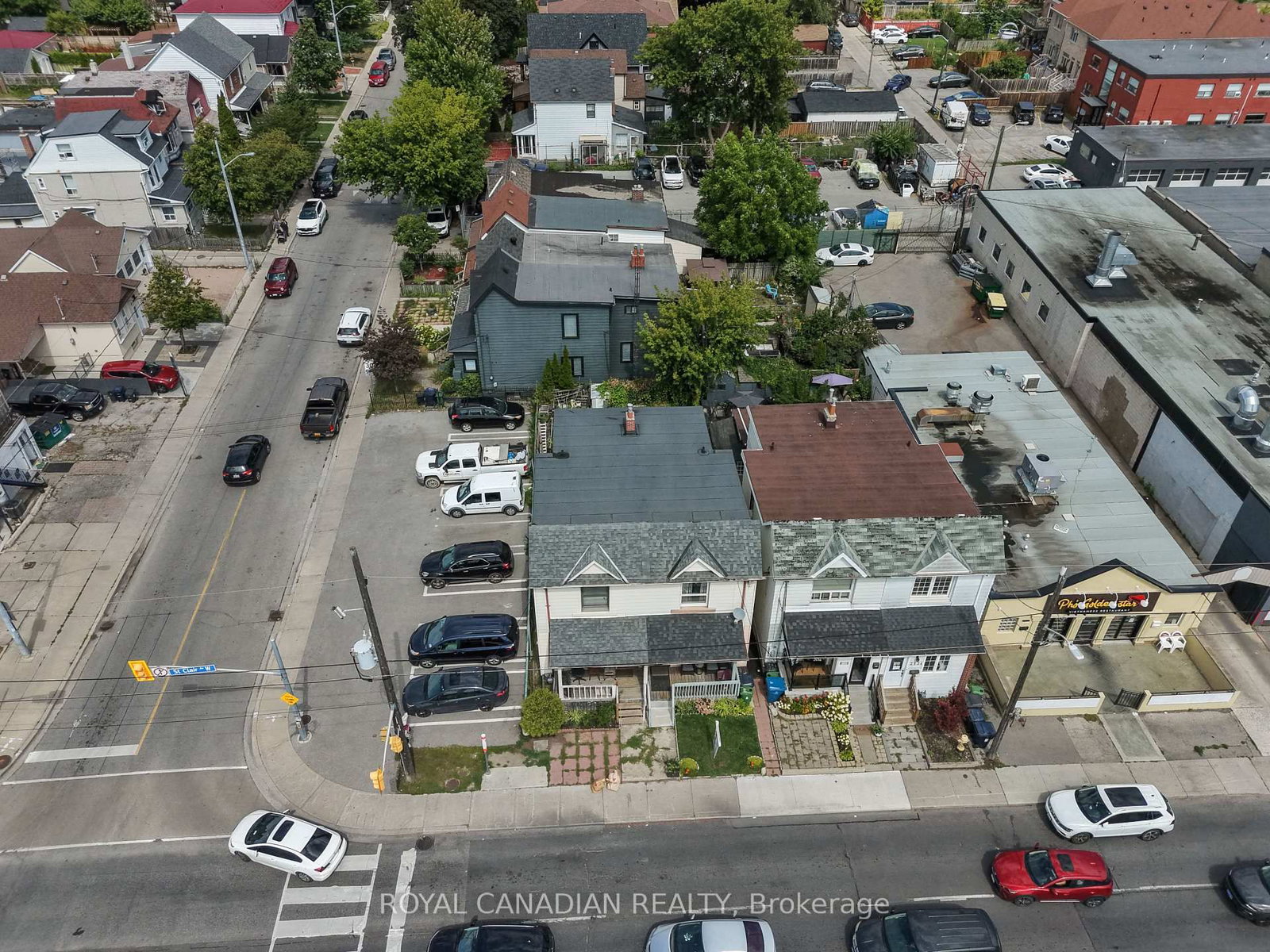 2538 St Clair Avenue W • Toronto, ON photo 38
