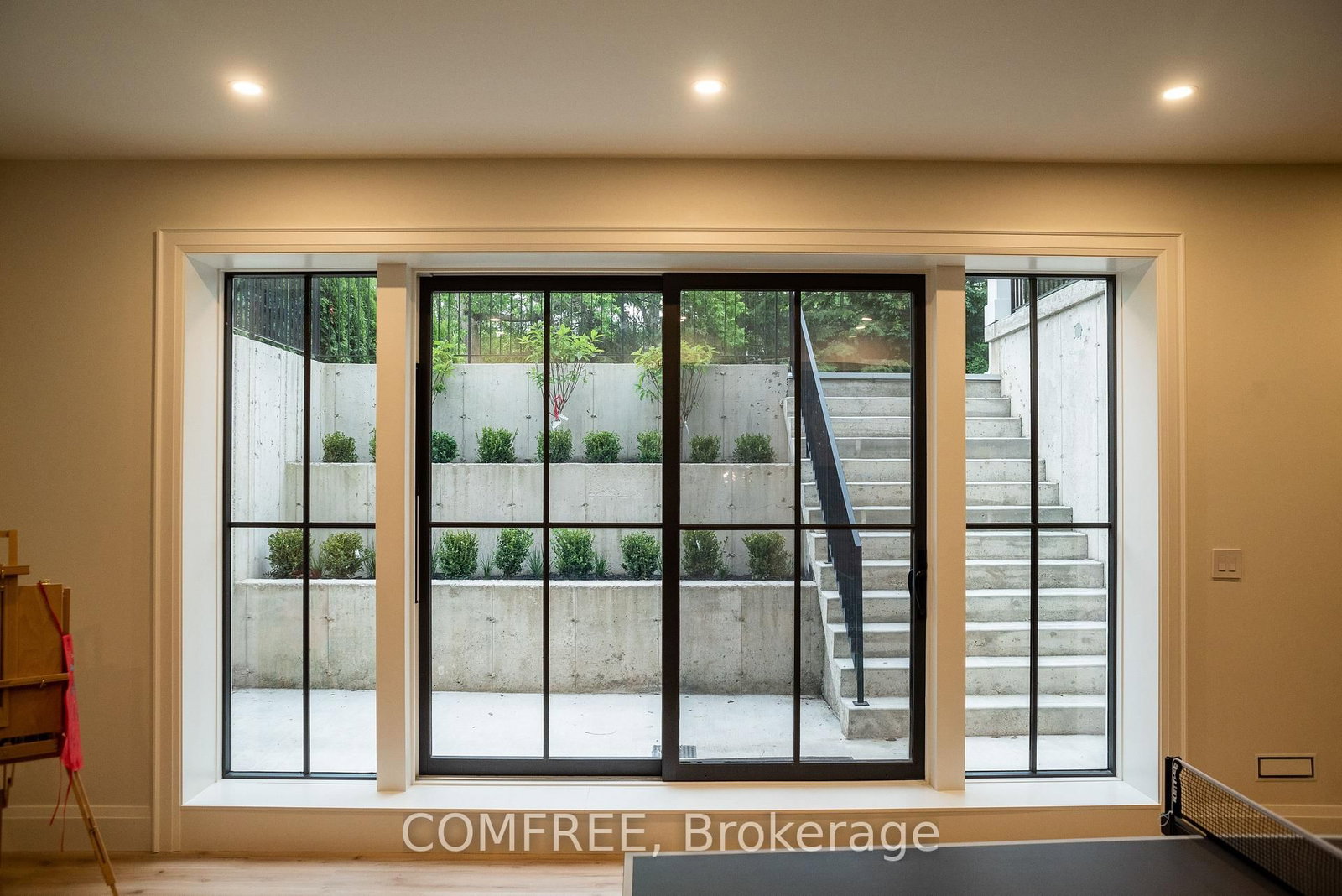 1114 TRUMAN Avenue • Oakville, ON photo 32