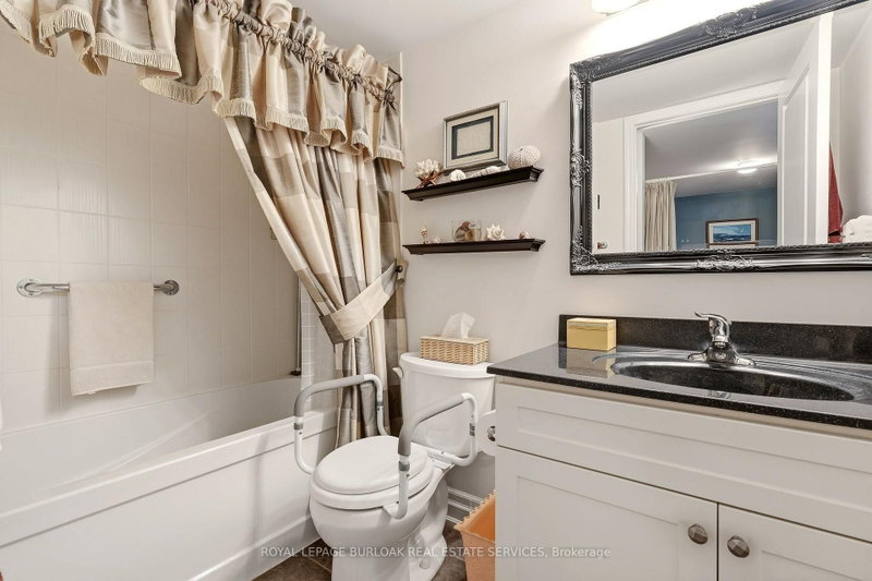 1045 Nadalin Milton,ON L9T 8R5 — Photo 14