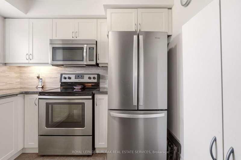 1045 Nadalin Milton,ON L9T 8R5 — Photo 17