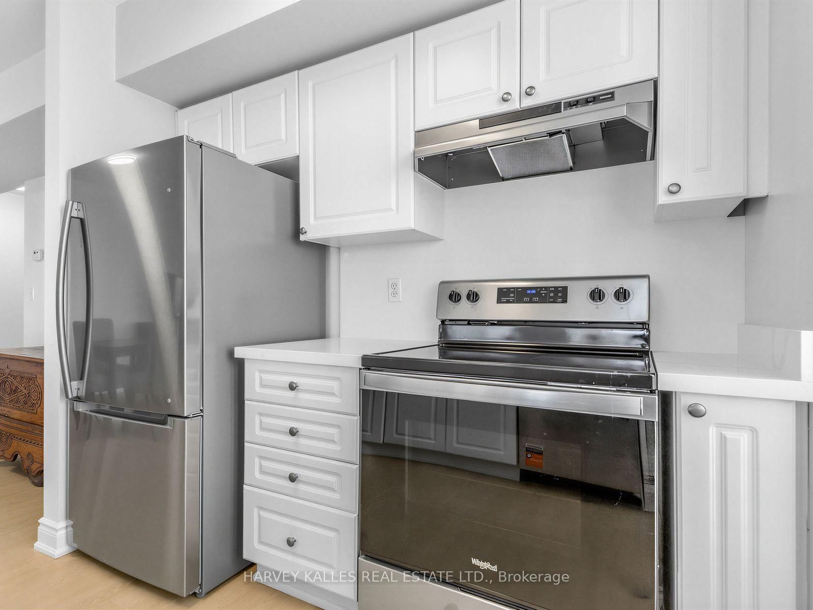 190 Manitoba Street • #904 • Toronto, ON photo 5