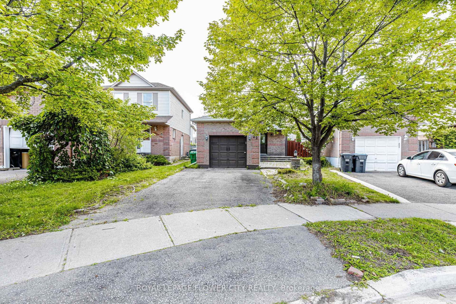 Detached House for sale at 22 Wallingford Court, Brampton, Ontario, L6Y 4V7 - Fletcher's Creek South - MLS: W13698094