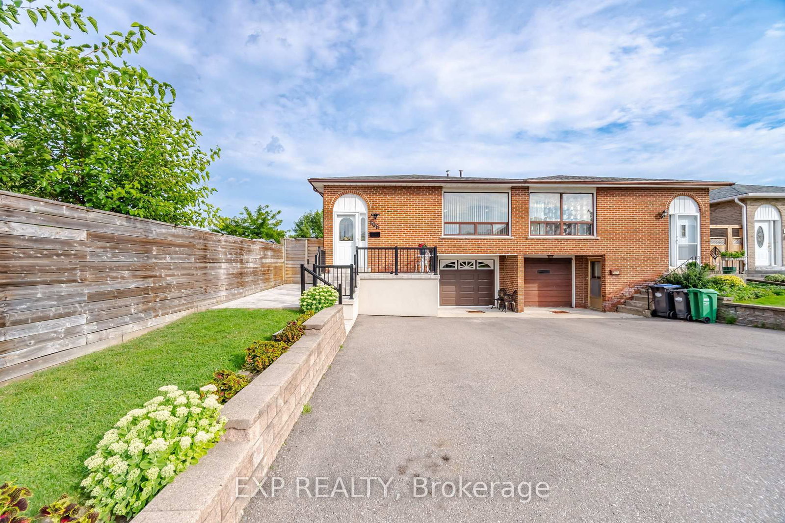 106 Hanson Road • Mississauga, ON photo 1
