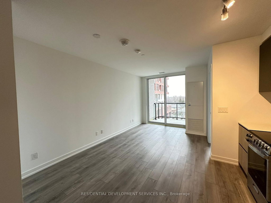 442 - 3100 Keele Street 4