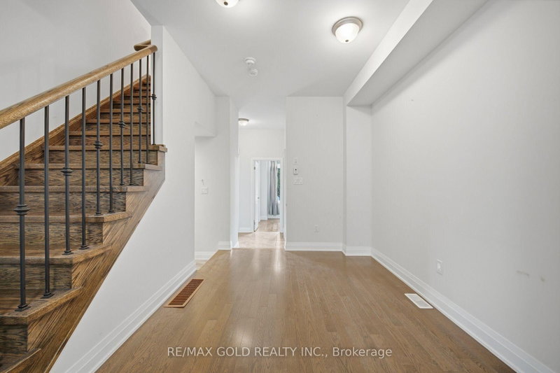 9 Oliana Brampton,ON L6Y 6G8 — Photo 13