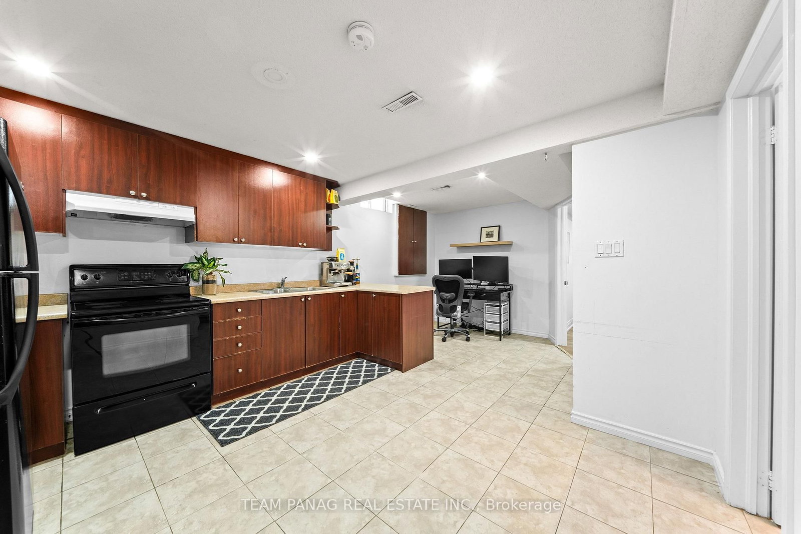 26 Bowsfield Drive • Brampton, ON photo 31