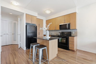 330 Burnhamthorpe Road W • #3101 • Mississauga, ON photo 2