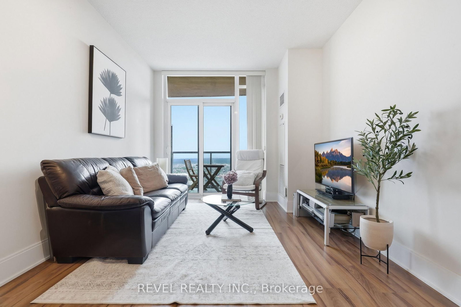 330 Burnhamthorpe Road W • #3101 • Mississauga, ON photo 5