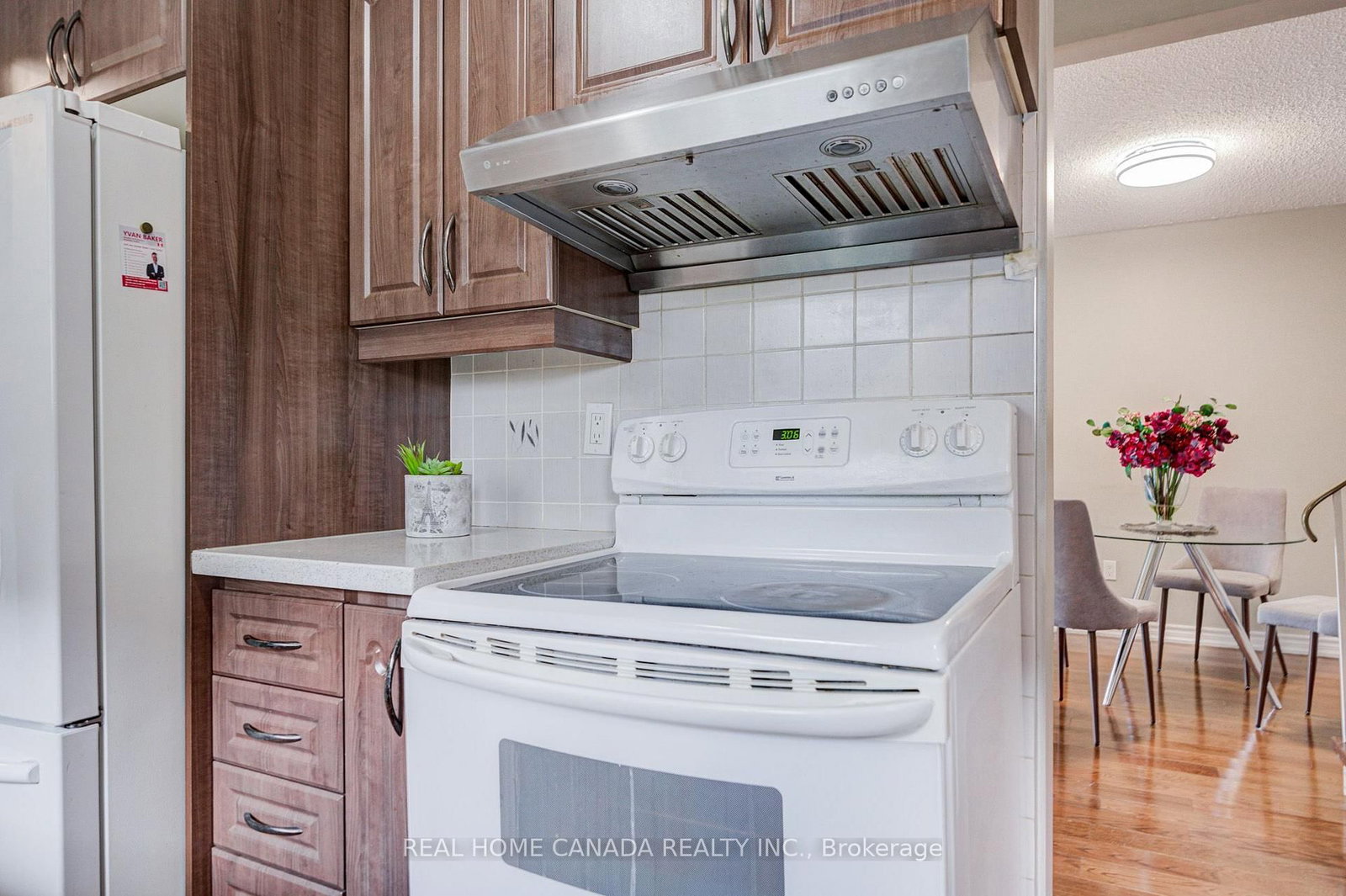 19 Hepworth Drive • Toronto, ON photo 18