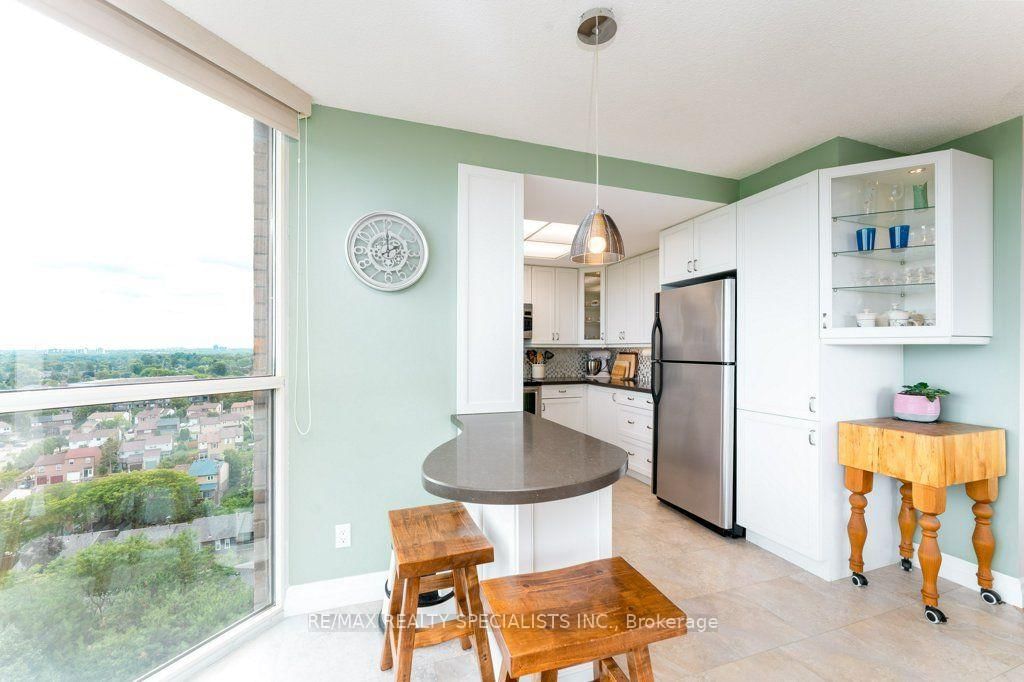 880 Dundas Street W • #1106 • Mississauga, ON photo 15