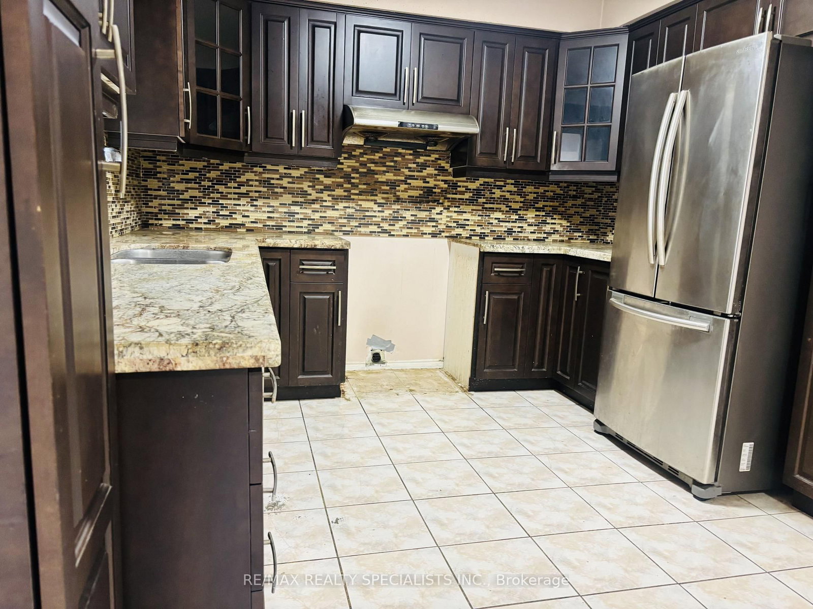 33 Cherrytree Drive • Brampton, ON photo 14