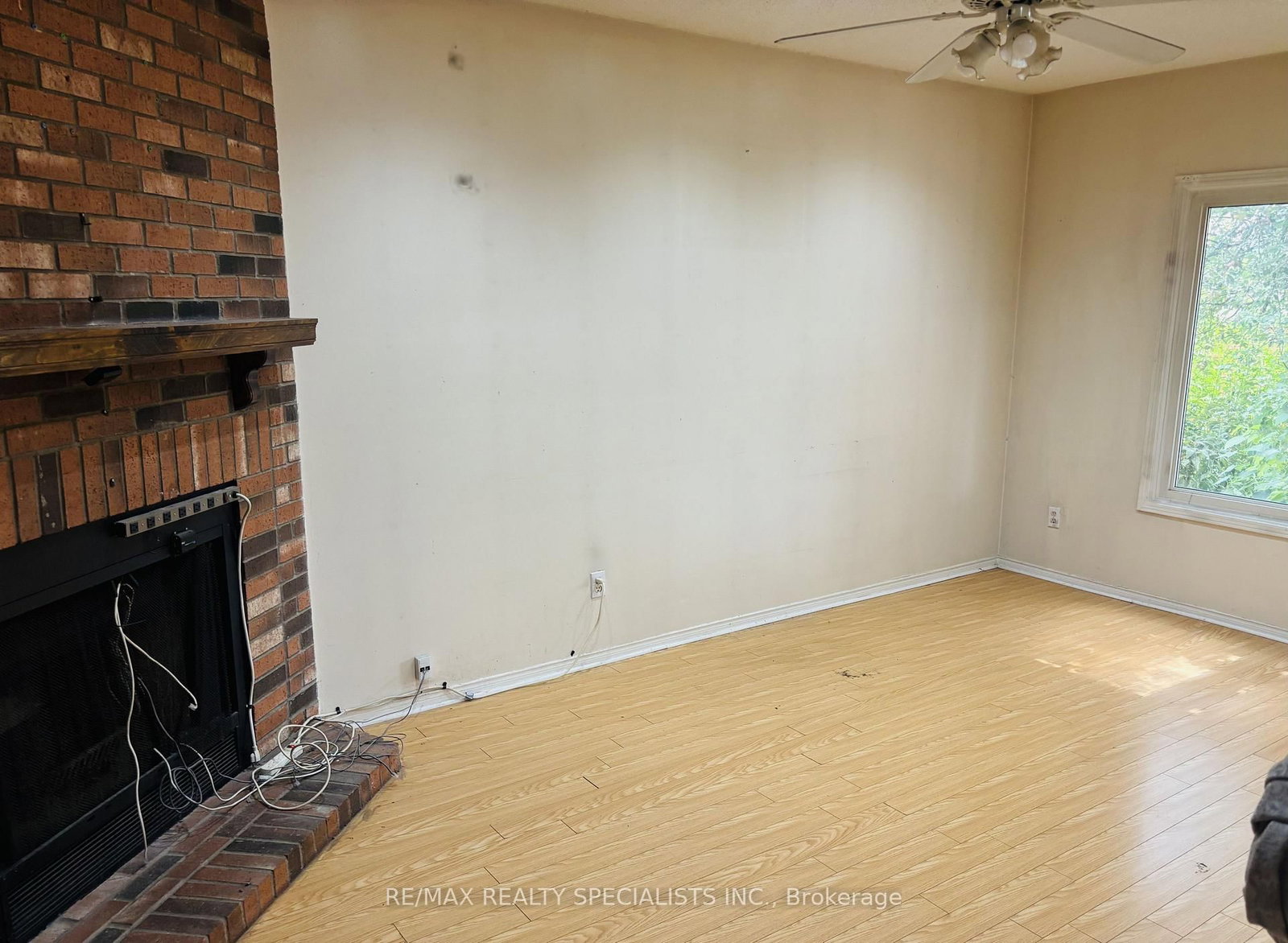 33 Cherrytree Drive • Brampton, ON photo 17
