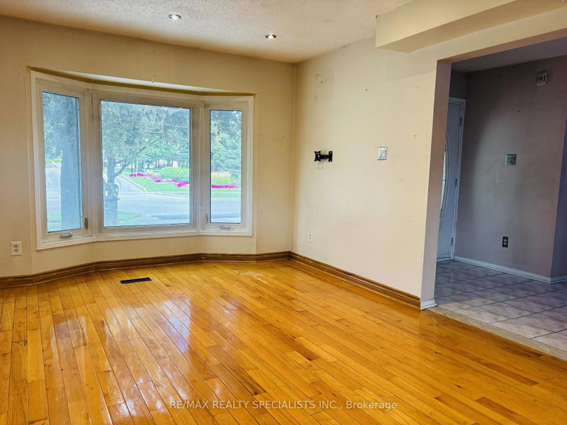 33 Cherrytree Brampton,ON L6Y 3L7 — Photo 9