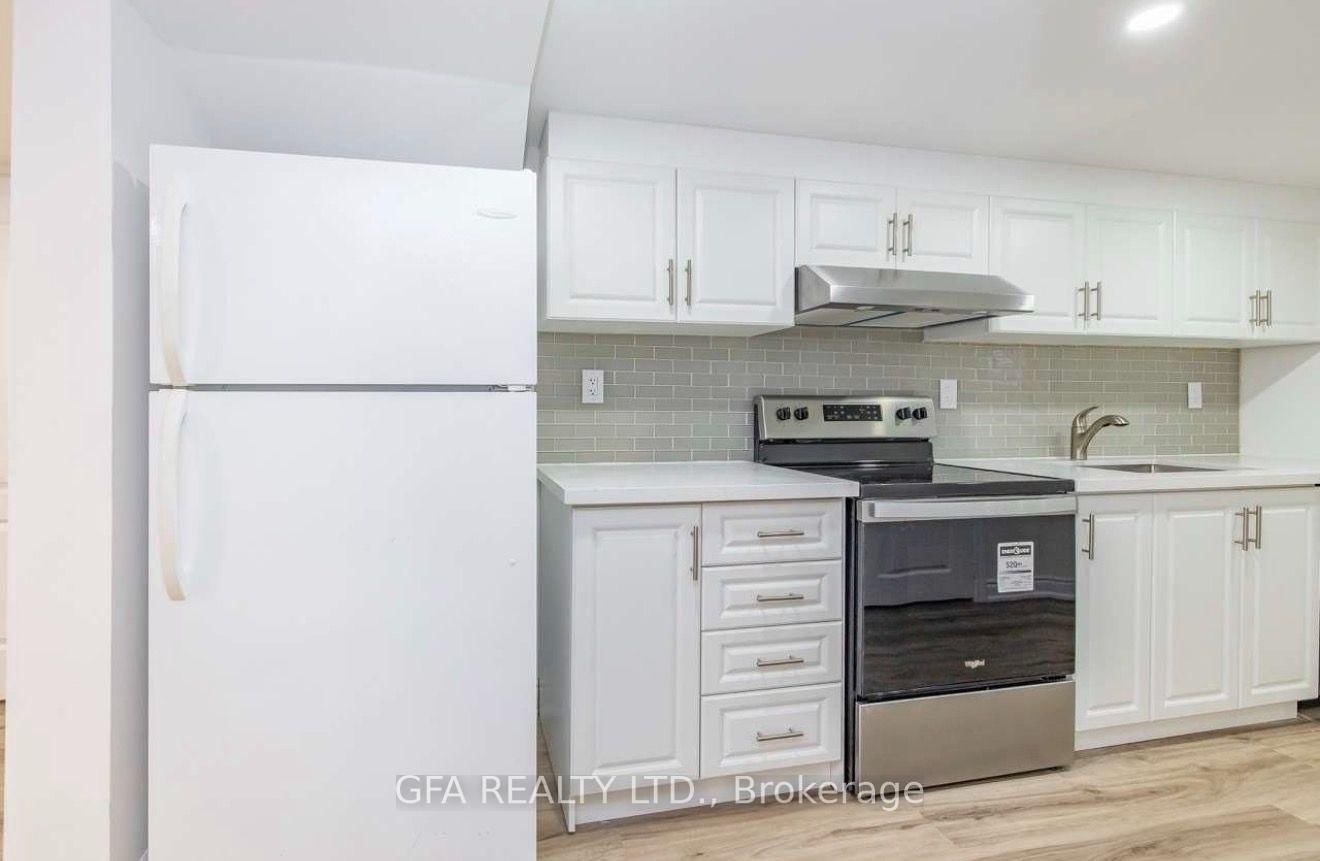 #Lower - 9 Melville Crescent, Brampton 4