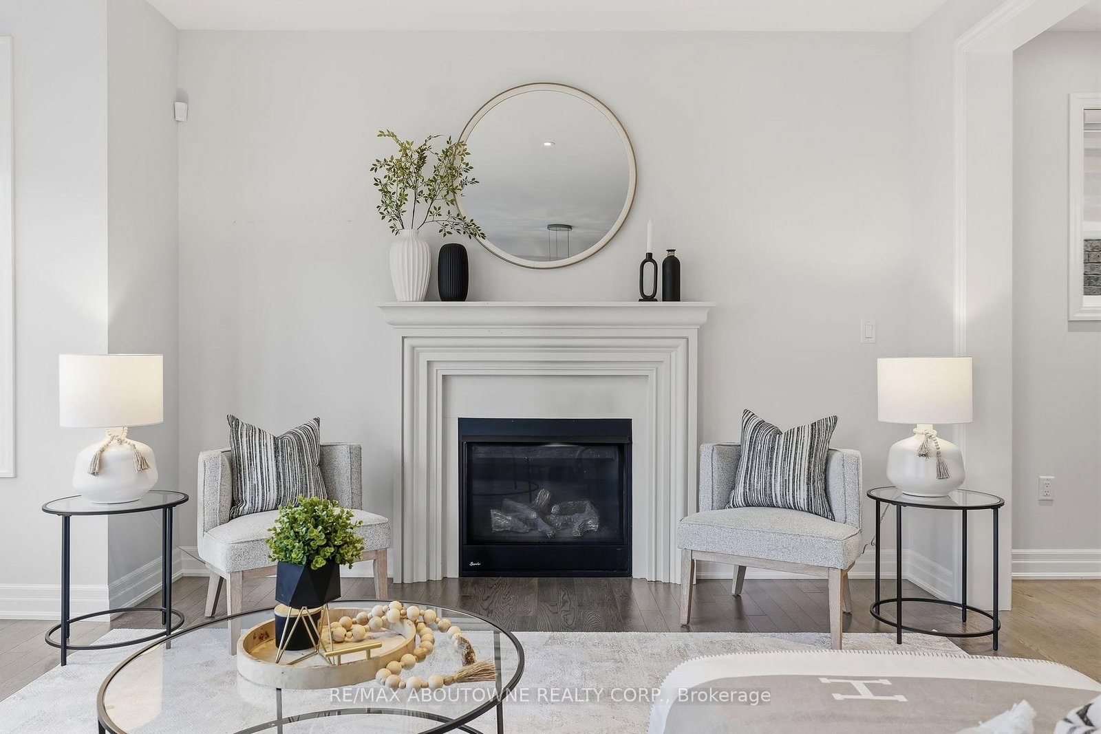 290 Wisteria Way • Oakville, ON photo 14