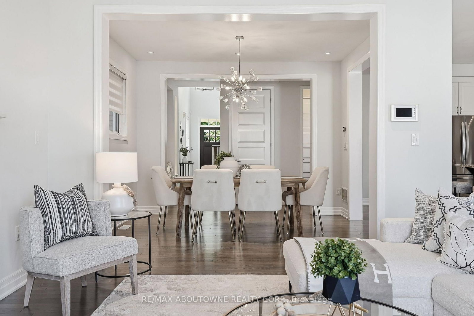 290 Wisteria Way • Oakville, ON photo 17
