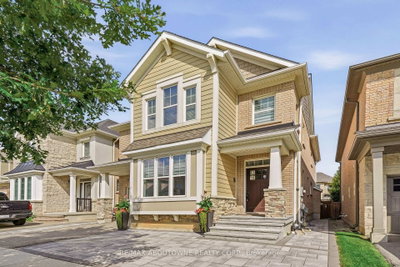 290 Wisteria Way • Oakville, ON photo 2