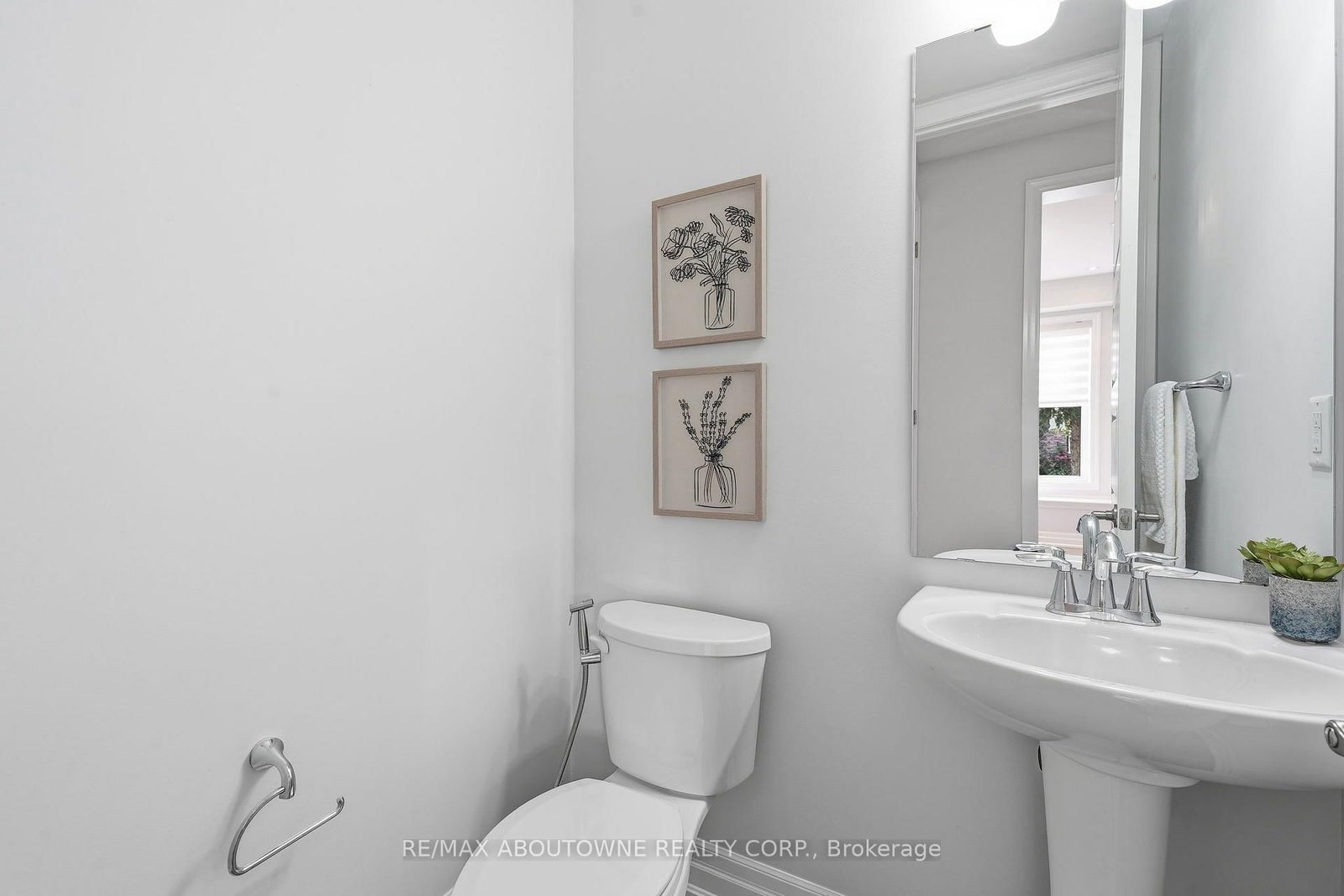 290 Wisteria Way • Oakville, ON photo 28