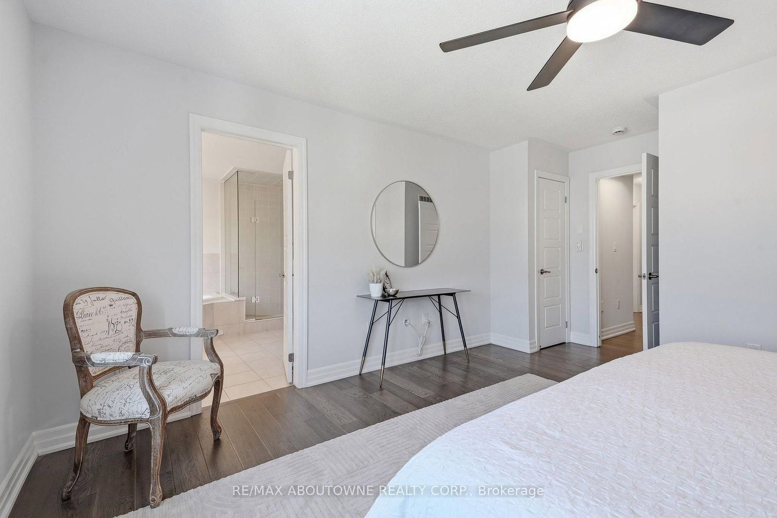 290 Wisteria Way • Oakville, ON photo 32