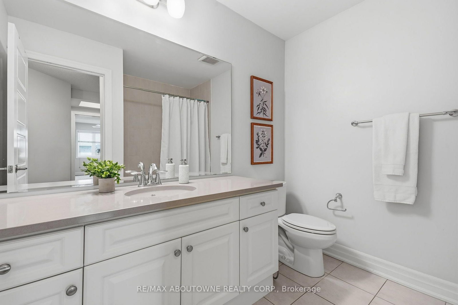 290 Wisteria Way • Oakville, ON photo 35
