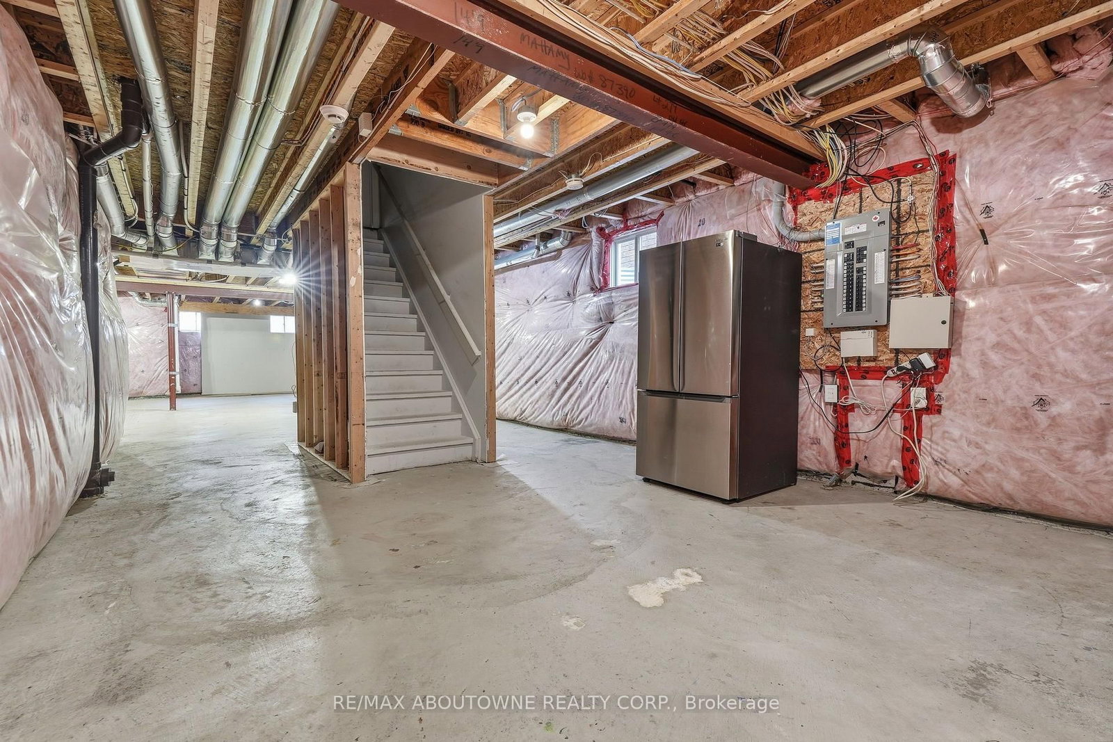 290 Wisteria Way • Oakville, ON photo 44