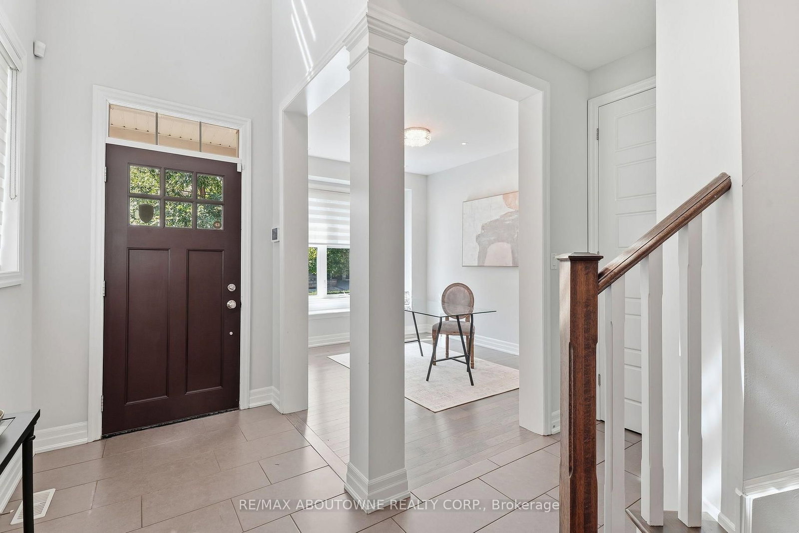 290 Wisteria Way • Oakville, ON photo 5