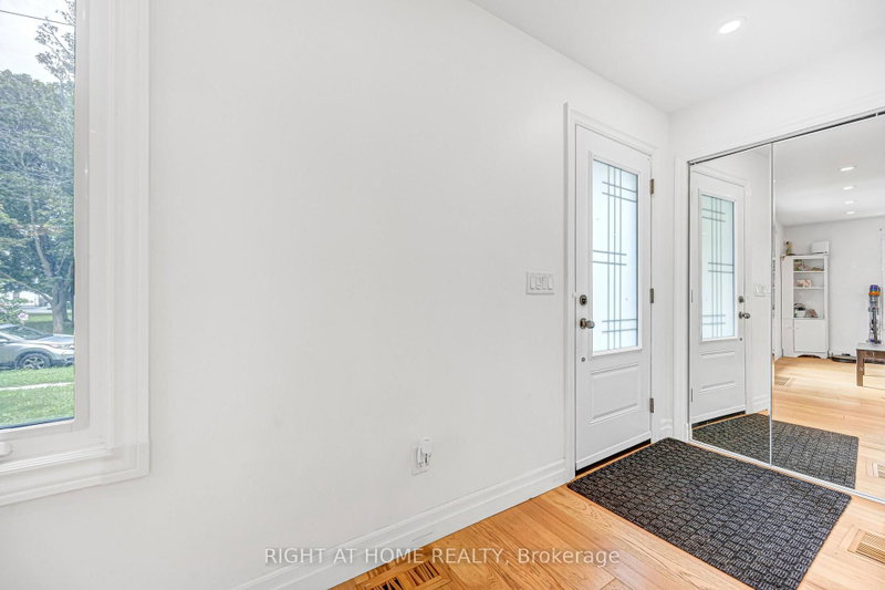 121 Hearst Circle