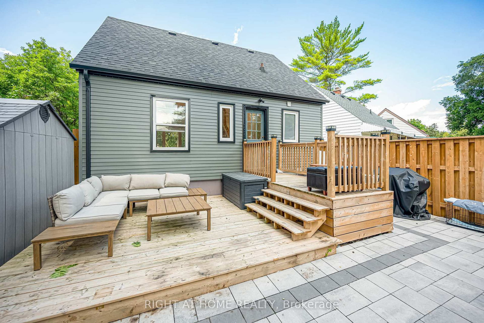 121 Hearst Circle • Toronto, ON photo 39