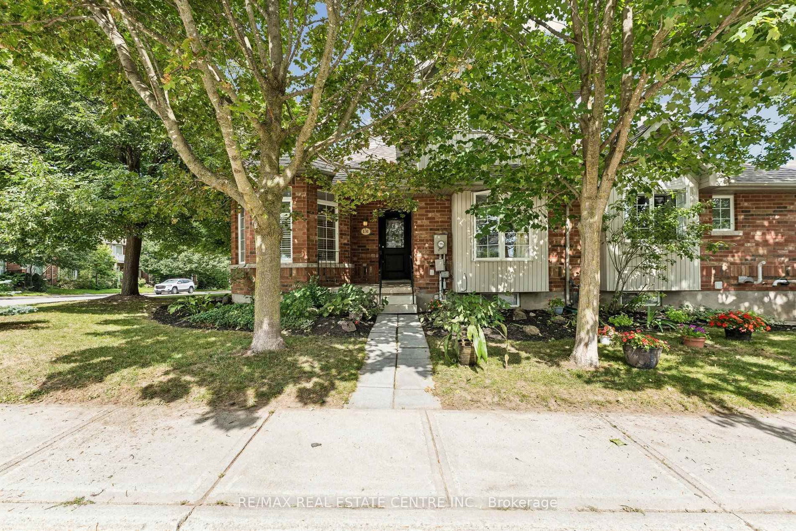 131 Montgomery Boulevard • Orangeville, ON photo 1