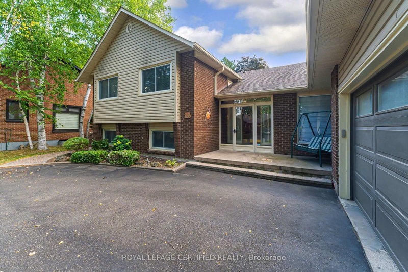 14 Broomfield Court