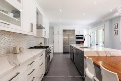 2267 Cedarberry Oakville,ON L6J 6E5 — Photo 10